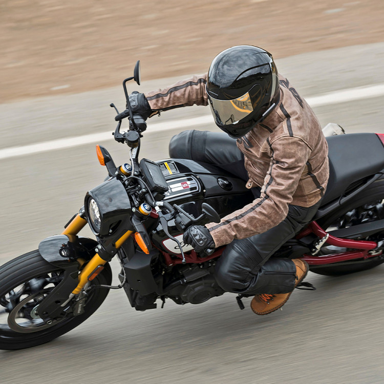 4SR Roadster Lederhose