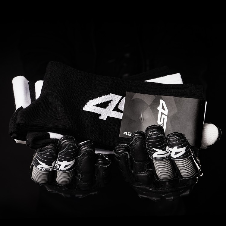 4SR Socken We Are Racers Black