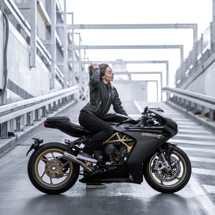 GTS Lady