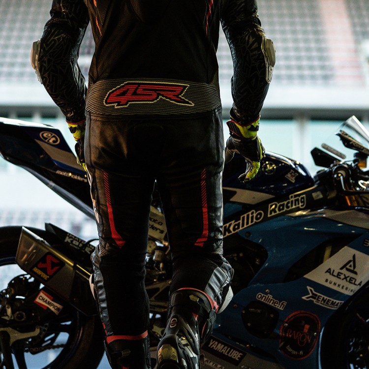 4SR Motorrad Lederkombi Racing Ultra Light AR Airbag Ready & Hannes Soomer WSSP